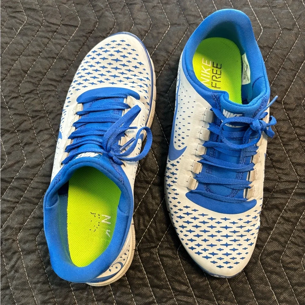 Vintage Nike Free 3.0 Blue and Gray running athletic shoes